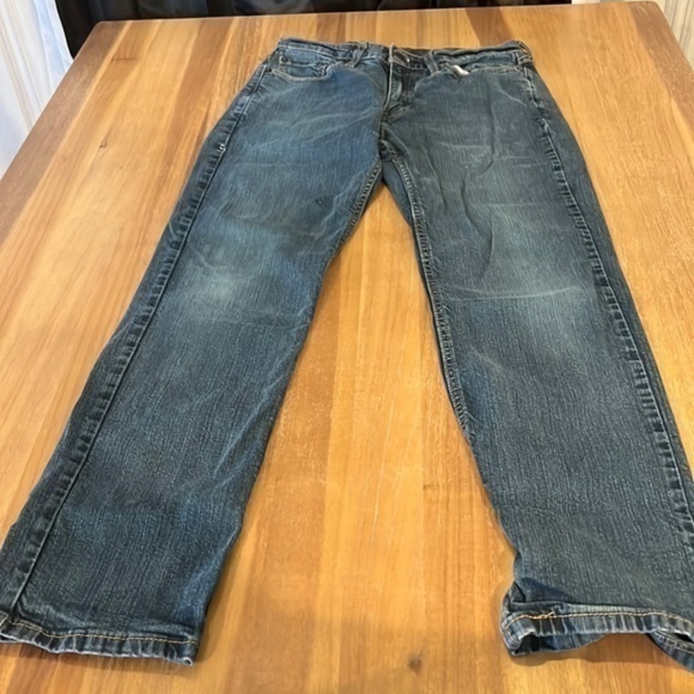 Levi’s 514 30x30 men’s jeans small flaw (paint on outer seam) see photos